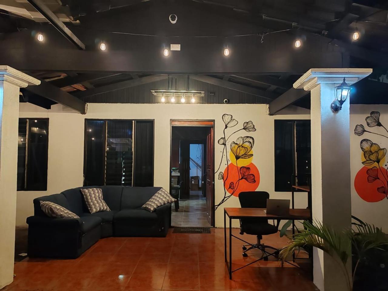 Blackout Hostel La Fortuna Exteriér fotografie